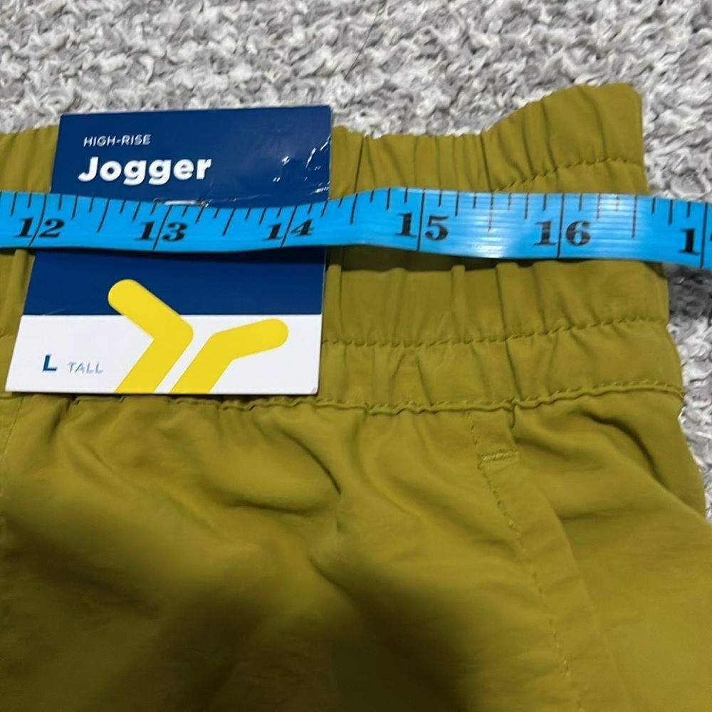 NWT- Old Navy  L tall. High Waist Ankle Zip Cargo Jogger - Picture 10 of 11